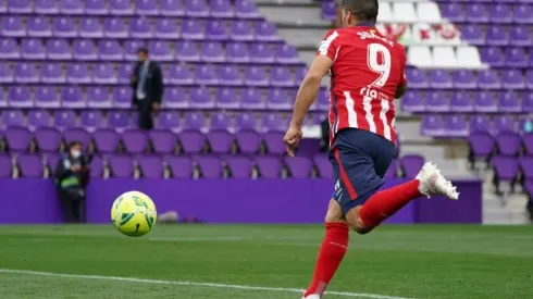 Emotional Suarez thanks Atletico for rescuing him from Barca