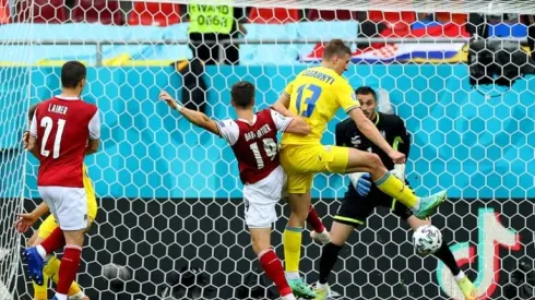 Baumgartner sends Austria into last 16 with win over Ukraine