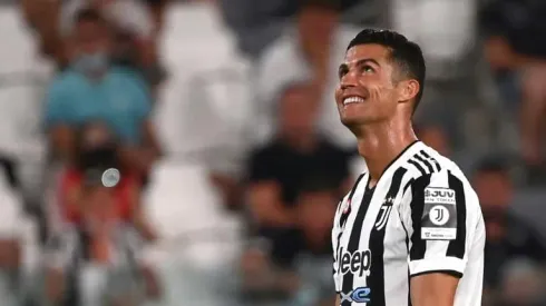 Ronaldo is staying at Juve says Allegri
