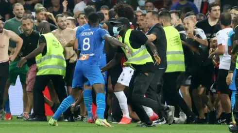 Ligue 1 game halted after Marseille's Payet throws bottle into crowd