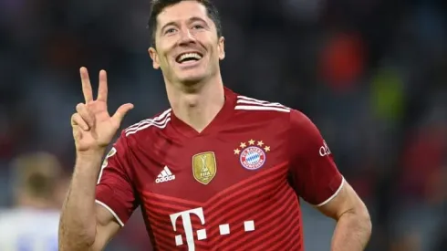 Lewandowski shows hunger with 15th Bundesliga hat-trick