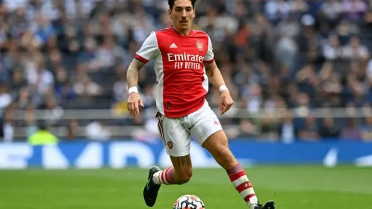 Hector Bellerin playing for Arsenal (Photo credit: AFP)