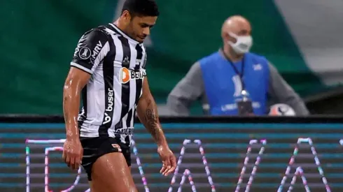 Hulk misses penalty in Palmeiras-Atletico Libertadores draw