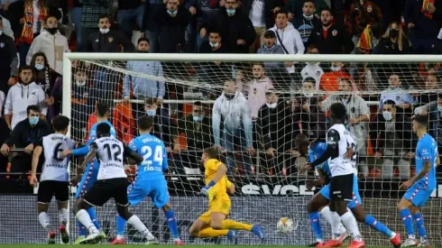Atletico capitulate against Valencia, Real Sociedad reclaim top spot
