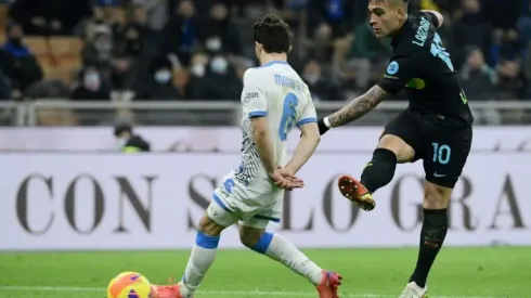 Inter beat Napoli in thriller to fire title warning shot