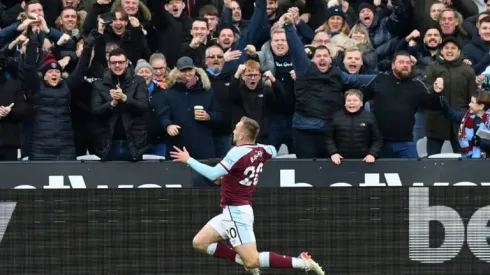 Chelsea stunned as Masuaku's stroke of luck lifts West Ham