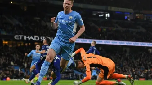 Man City rout Leeds with magnificent seven as virus fears mount