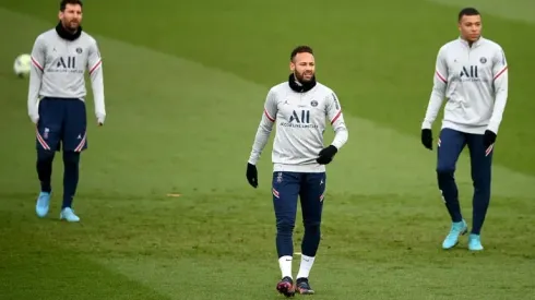 Neymar back in training but unfit to face Rennes