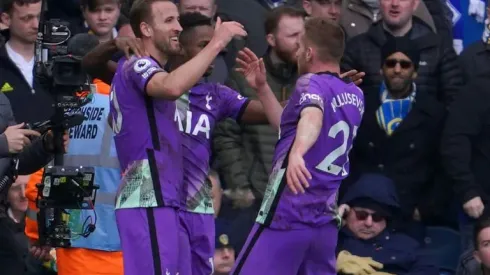 Spurs crush Leeds to keep Premier League top-four hopes alive