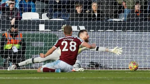 Soucek strikes as West Ham boost Premier League top-four hopes