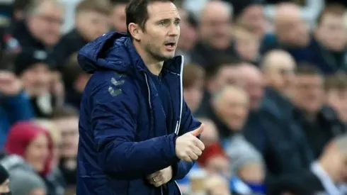 Boreham Wood boss wants shirt off Lampard's back