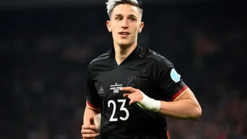 Dortmund further bolster defence by signing Schlotterbeck