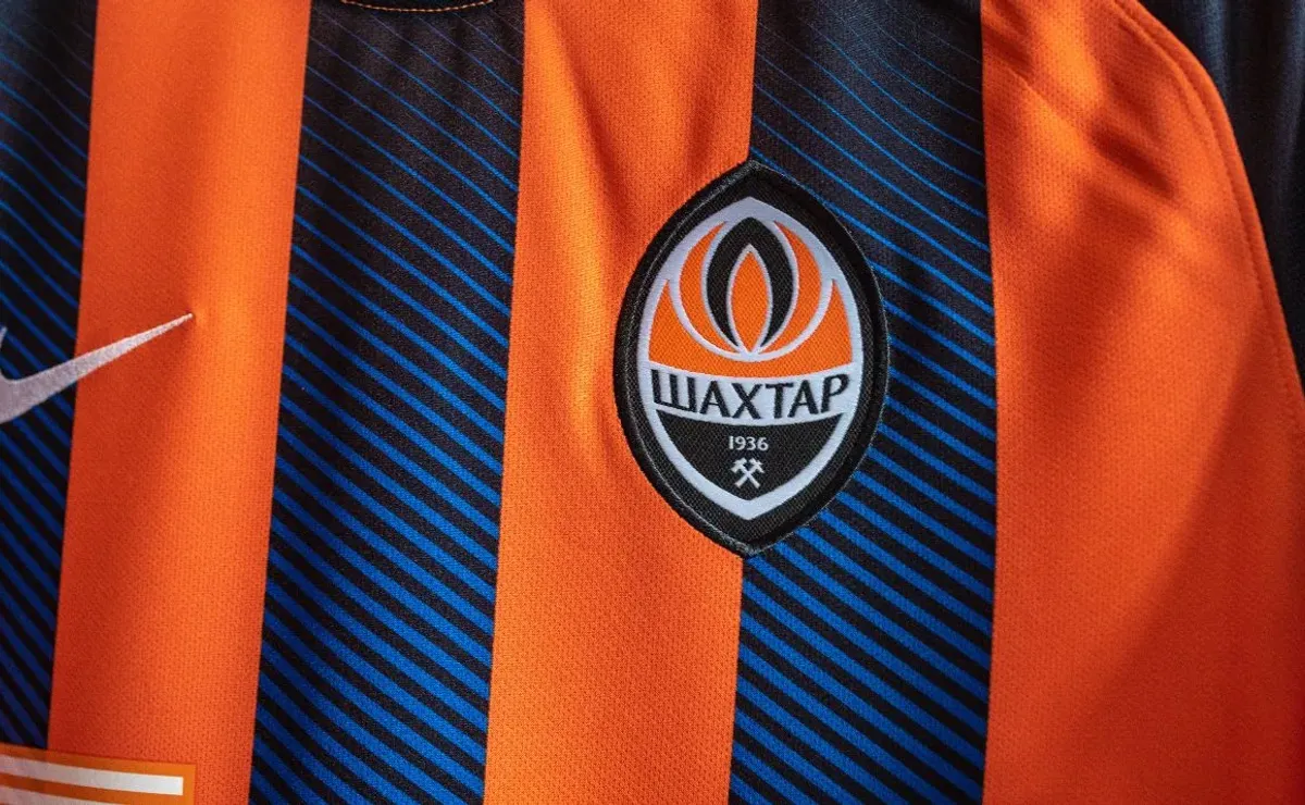 Shakhtar Donetsk game interrupted by air raid sirens