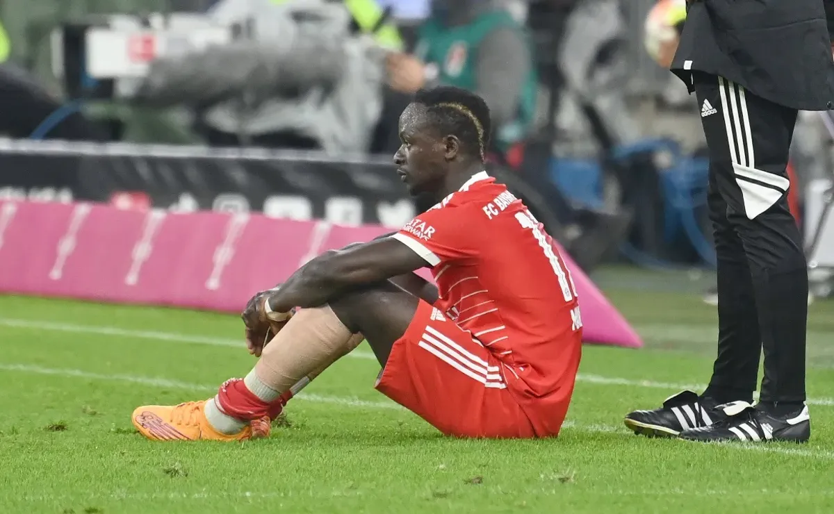 Sadio Mané out of World Cup due to injury, say reports