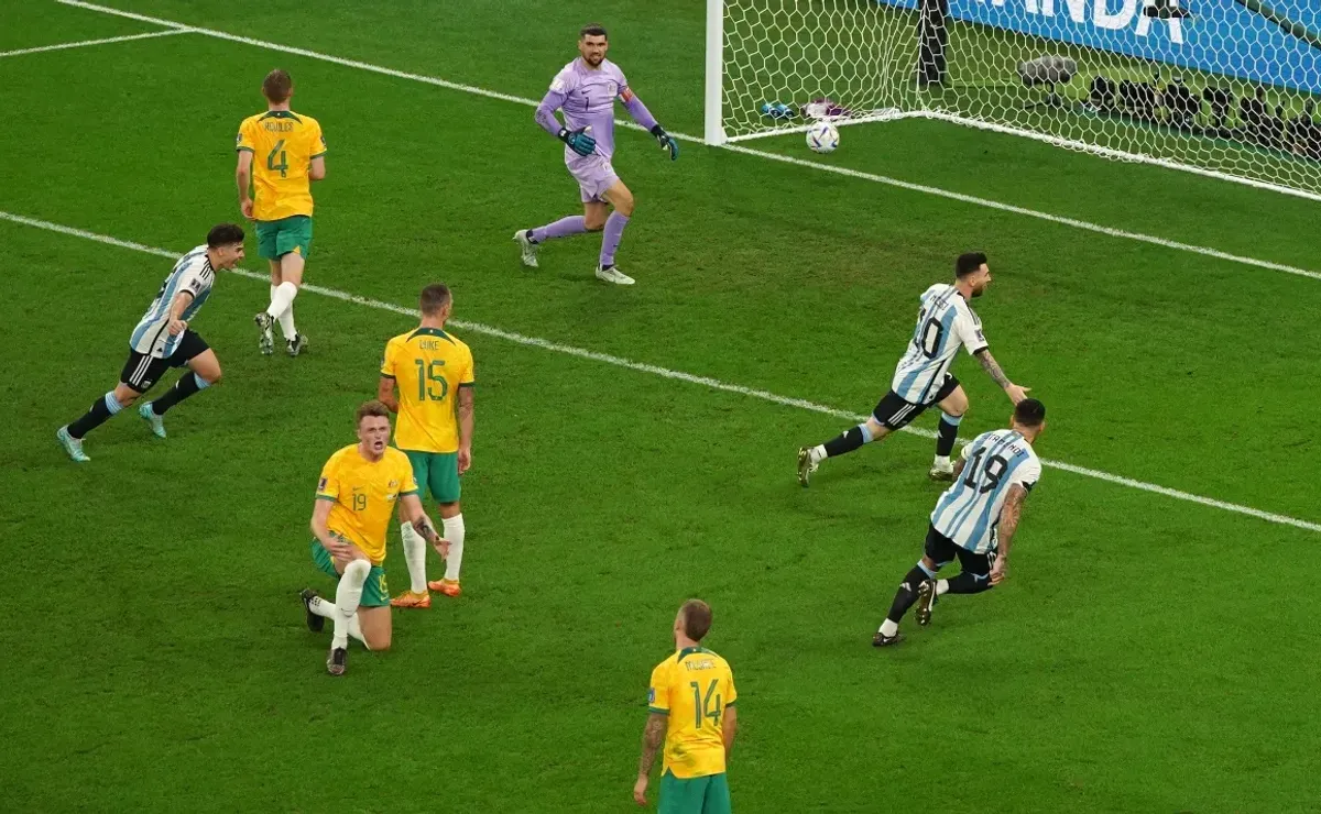 Messi magic propels Argentina against Australia