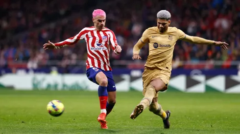 Barcelona beat Atletico to go three points clear