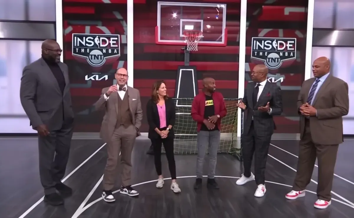Inside the NBA crew practices penalties before USWNT debut