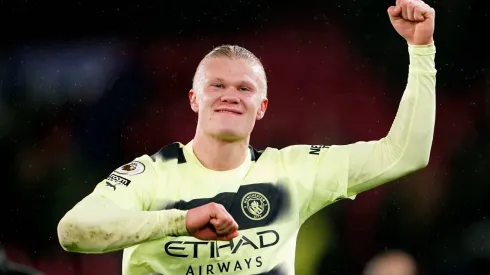 Haaland penalty keeps Man City title hopes alive at Palace