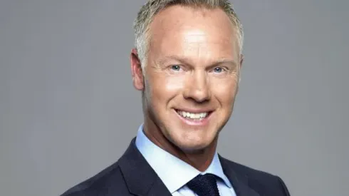 Play the Warren Barton drinking game