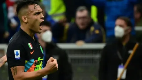 On night of comebacks in Serie A, Inter reclaim first and Juventus collapse