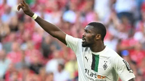 Sommer heroics see Gladbach hold on for draw at Bayern