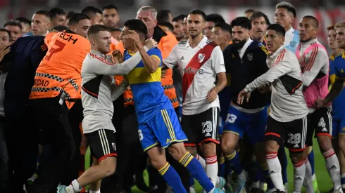 River defeat Boca in fiery Superclásico; 6 sent off