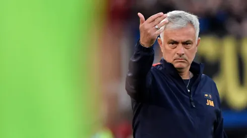 Jose Mourinho flirts with interest in PSG job