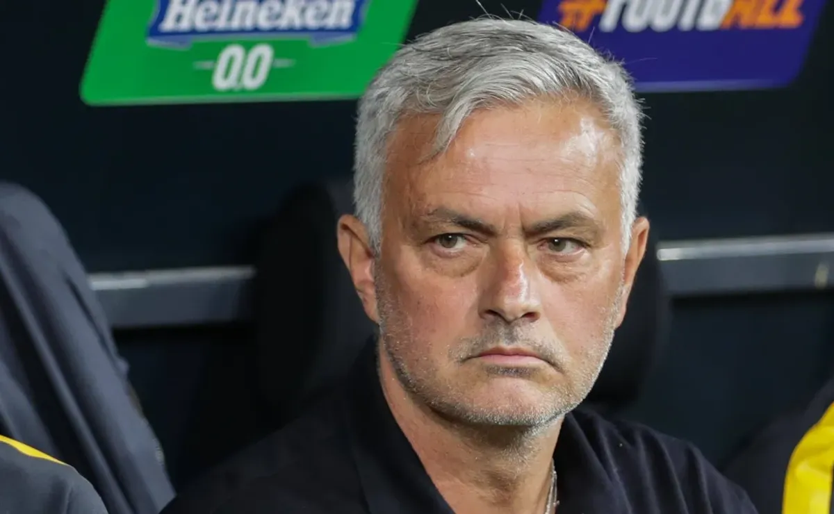 Jose Mourinho deserves suspension after Europa League row