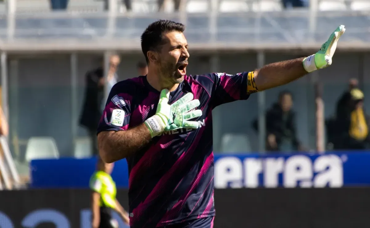 Italian soccer's legendary goalkeeper to call it quits at 45