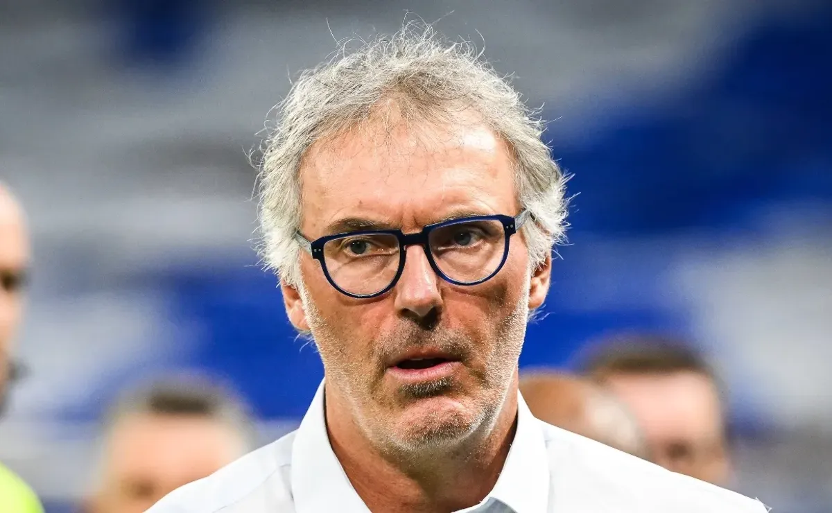 Lyon, bottom of Ligue 1, sacks manager Laurent Blanch