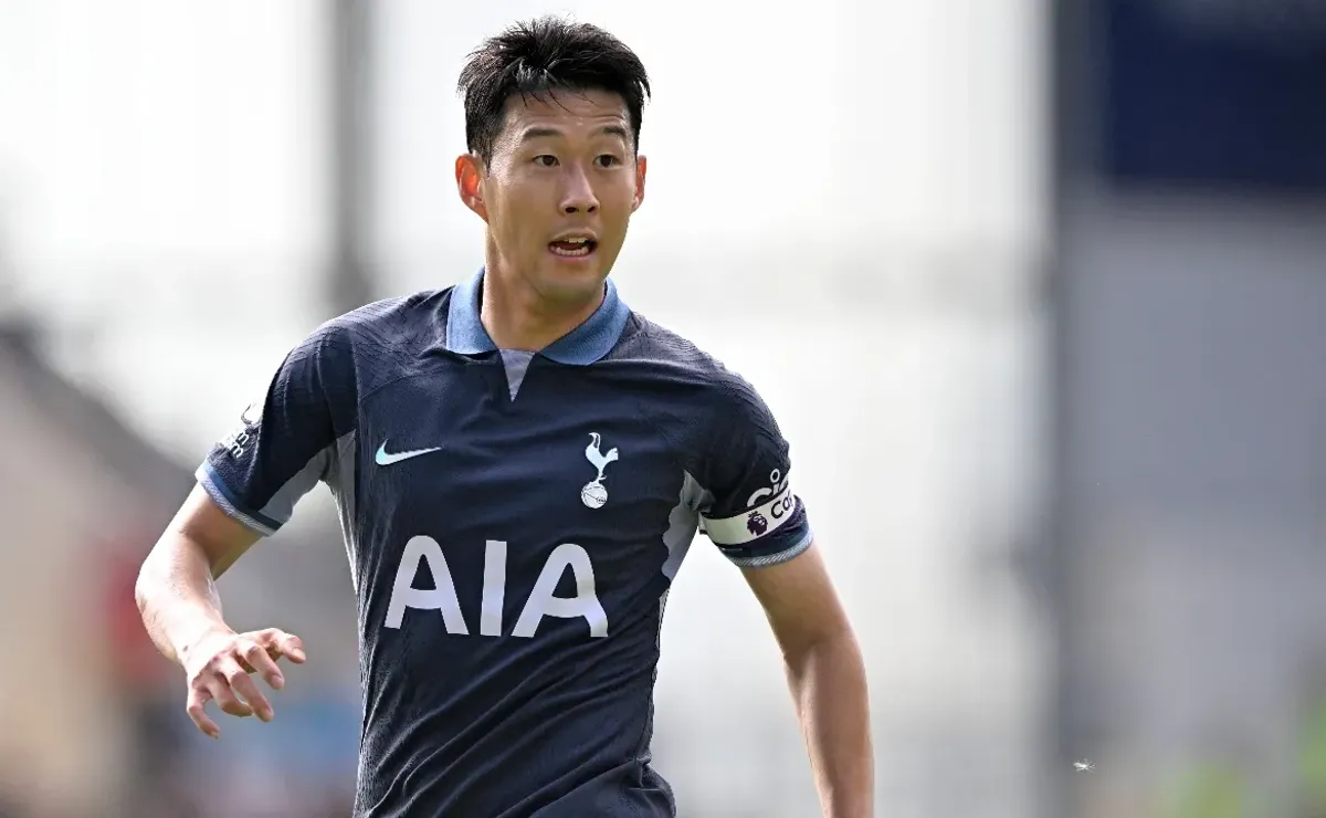 Spurs keen to avert Kane deja vu with decision on Son's future