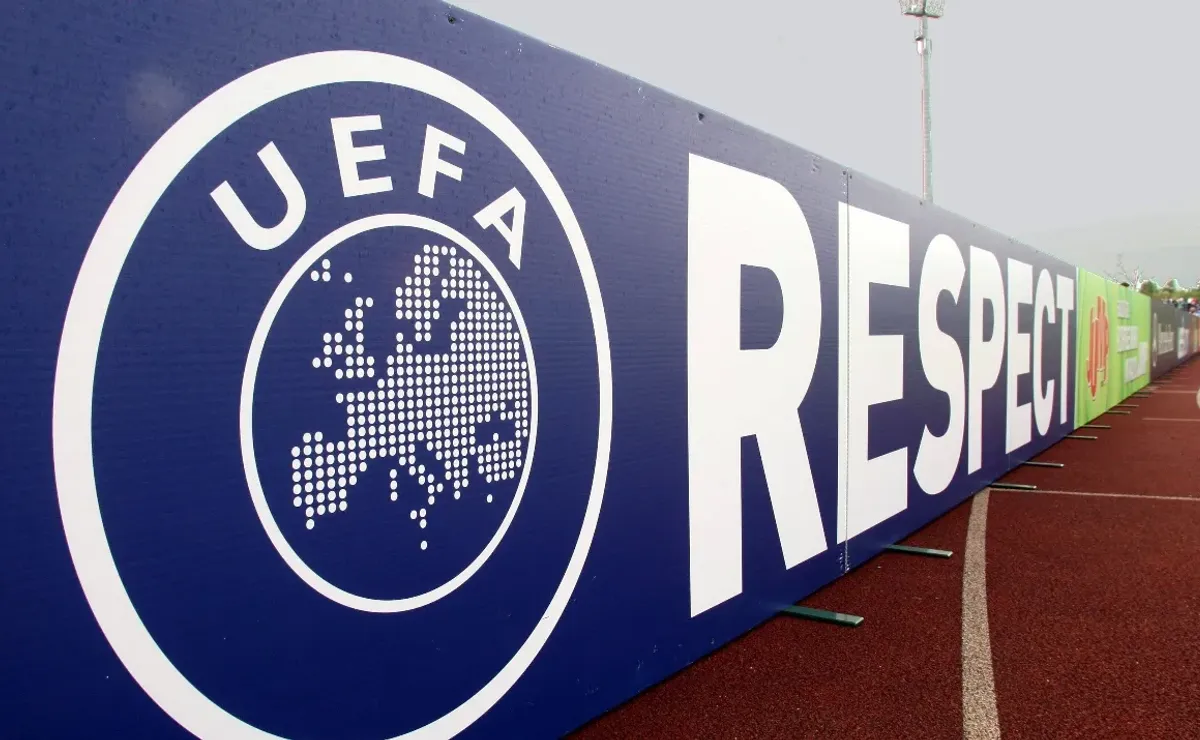 FIFA says no more Russian teams allowed back except u17s