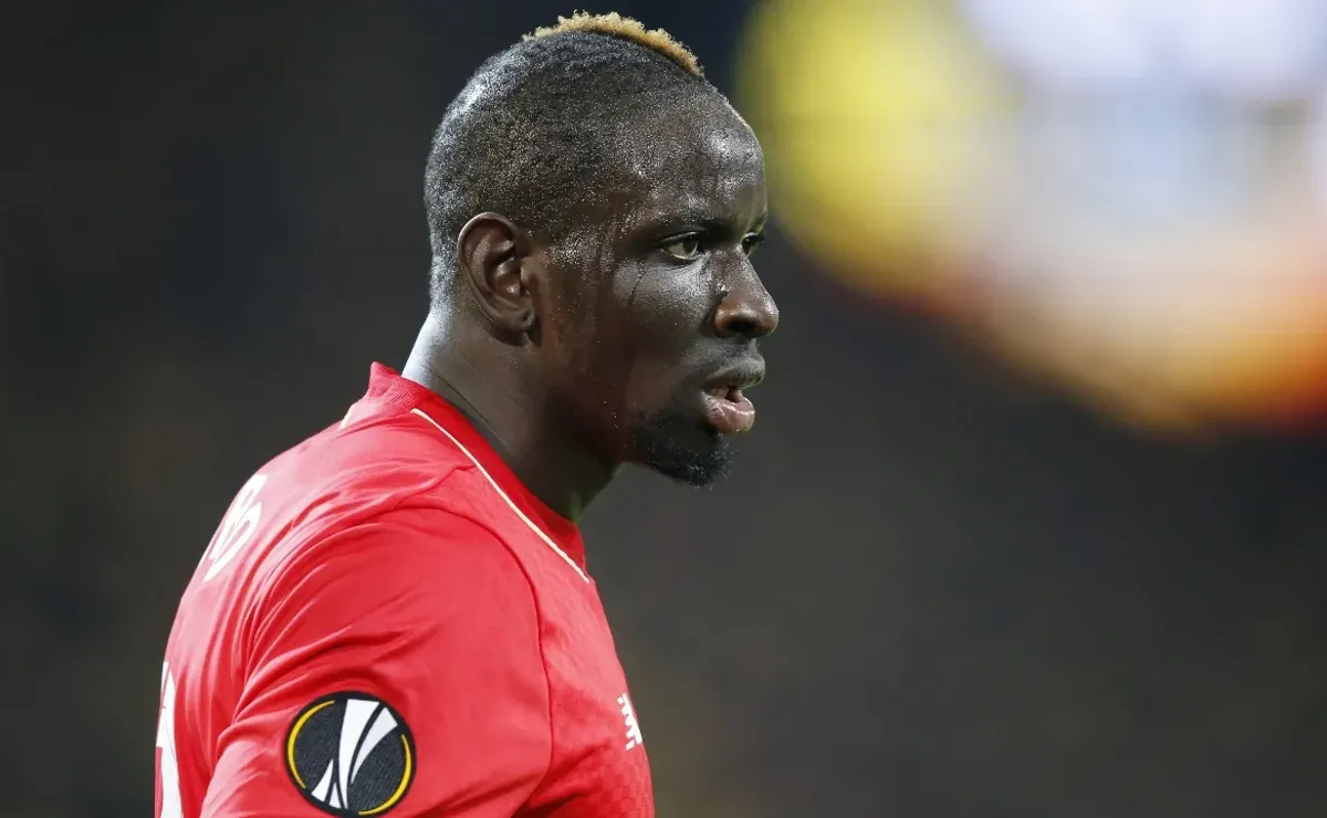 Ex-Liverpool defender Mamadou Sakho gets into fight with coach