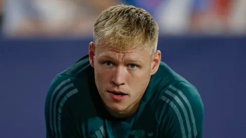 London rival offer unexpected lifeline to Arsenal's Ramsdale