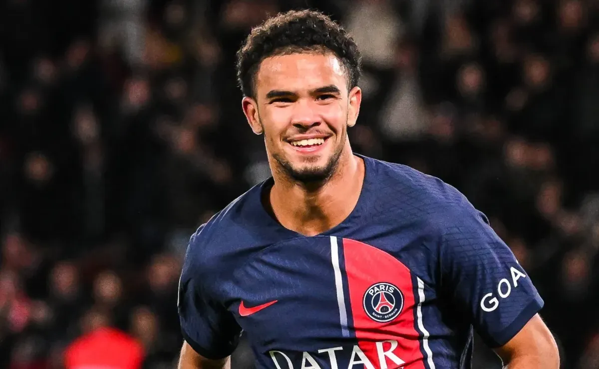 Teenage PSG star rewarded for brilliant form with France call-up