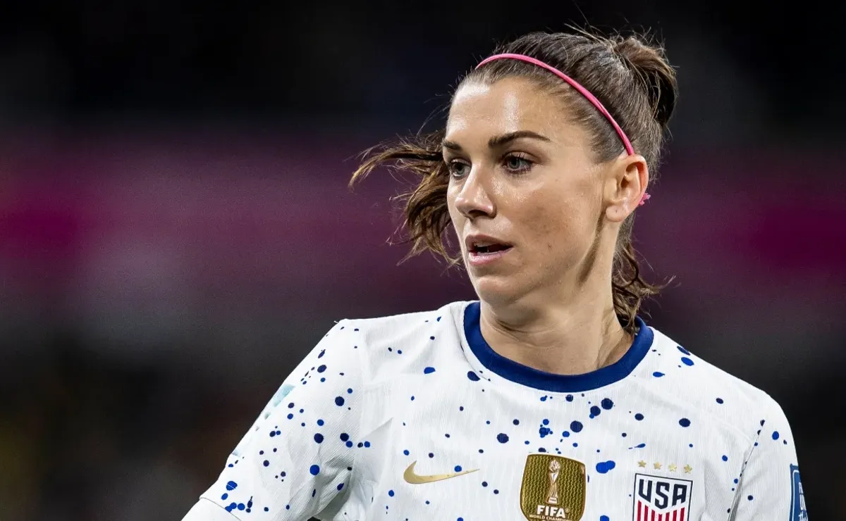 Morgan left off USWNT roster as Hayes makes impact from afar