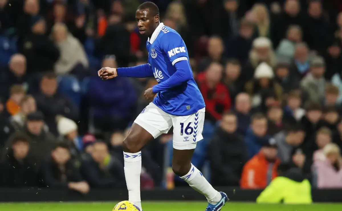 Everton releases Doucoure injury report ahead of EFL Cup clash