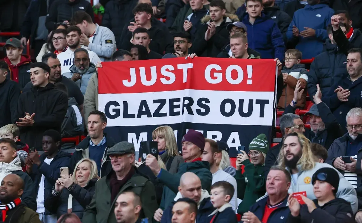 Book review: The fall of Manchester United rests on the Glazers