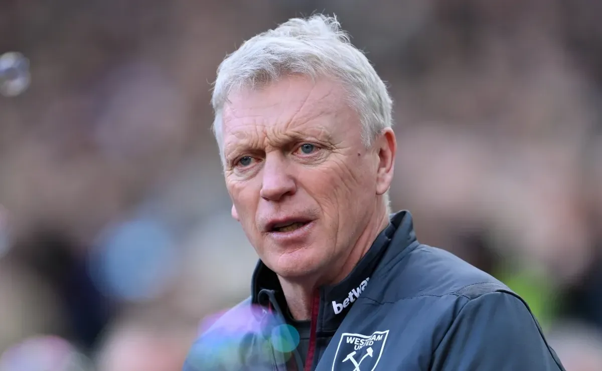 West Ham stalls on renewing David Moyes contract