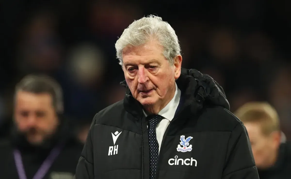 Crystal Palace fails to get Ipswich manager, stays with Hodgson