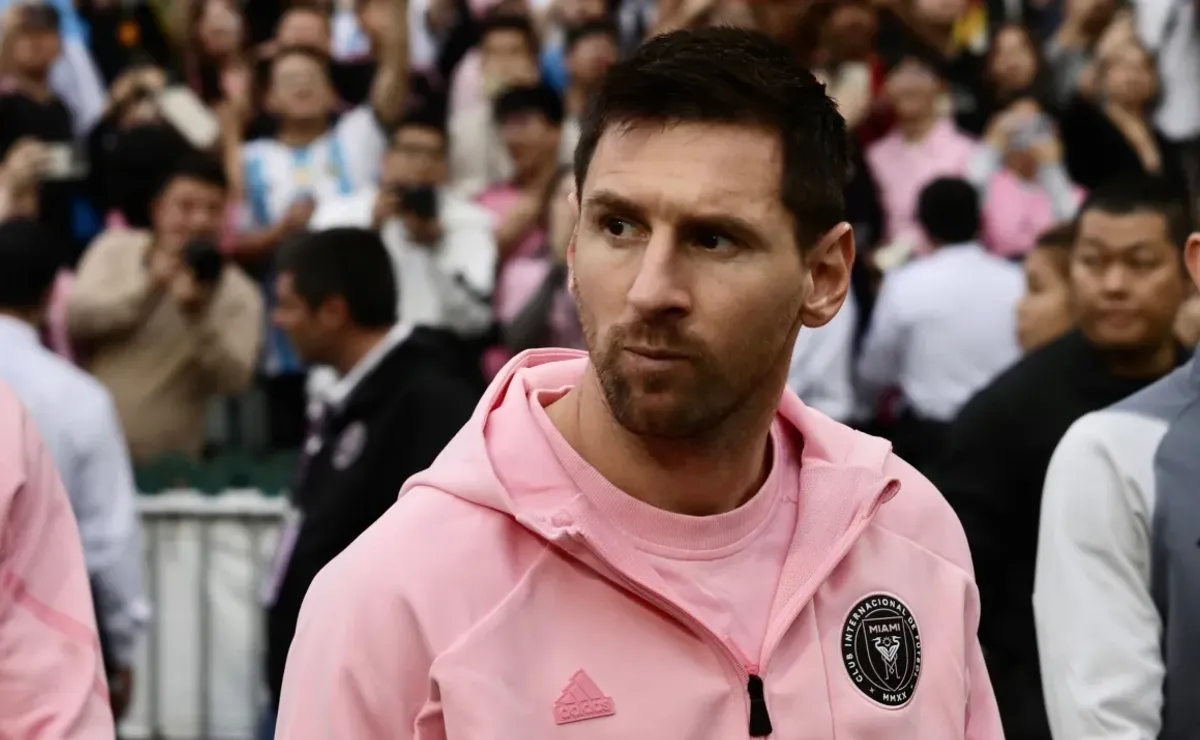 Messi posts video to explain his side of the Hong Kong story