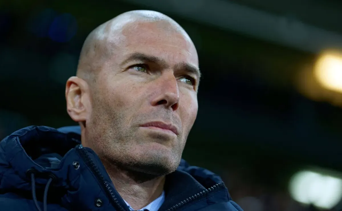 Return to coaching in cards for Zidane, future set in England?