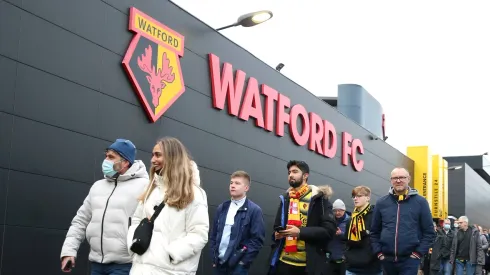 English club boosts transfer power by selling shares to fans