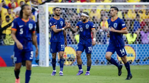 Netherlands rolls past Romania to reach last eight