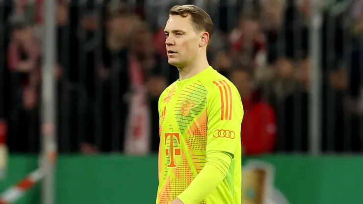 Manuel Neuer of Bayern Munich is substituted during the DFB Cup round of 16 match between FC Bayern München and Bayer 04 Leverkusen at Allianz Arena on December 03, 2024 in Munich, Germany.