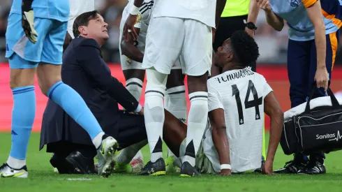 Aurelien Tchouameni of Real Madrid receives medical treatment during the Spanish Super Cup Semi-Final match between Real Madrid and RCD Mallorca at King Abdullah Sports City on January 09, 2025 in Jeddah, Saudi Arabia.