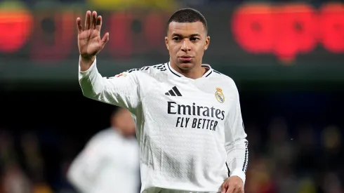 Mbappé's brace against Villarreal takes his La Liga tally to 20 goals, placing him just behind Lewandowski in the Golden Boot race.