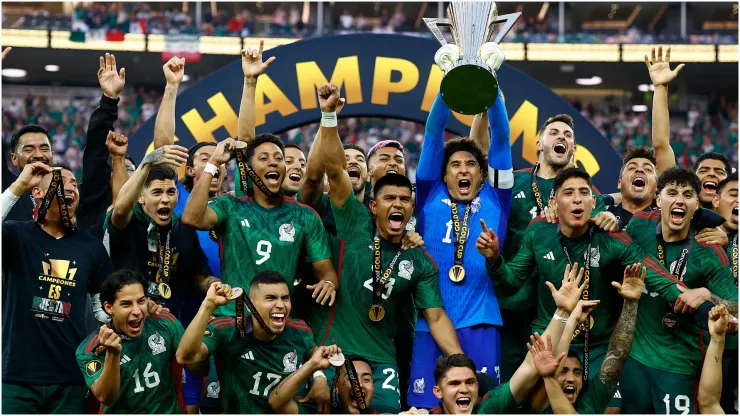 Mexico celebrates after winning the Concacaf Gold Cup
