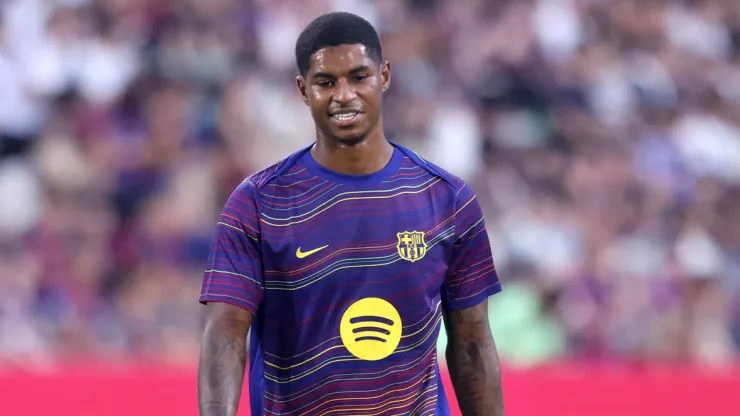Barcelona's Marcus Rashford takes part in the warms up before the preseason friendly vs. Vissel Kobe.