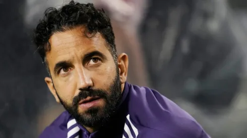 Marcus Rashford has been loaned to Barcelona, Alejandro Garnacho is on the exit list, and Højlund’s future remains uncertain.